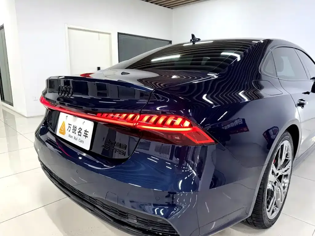 Audi A7L — фото 4