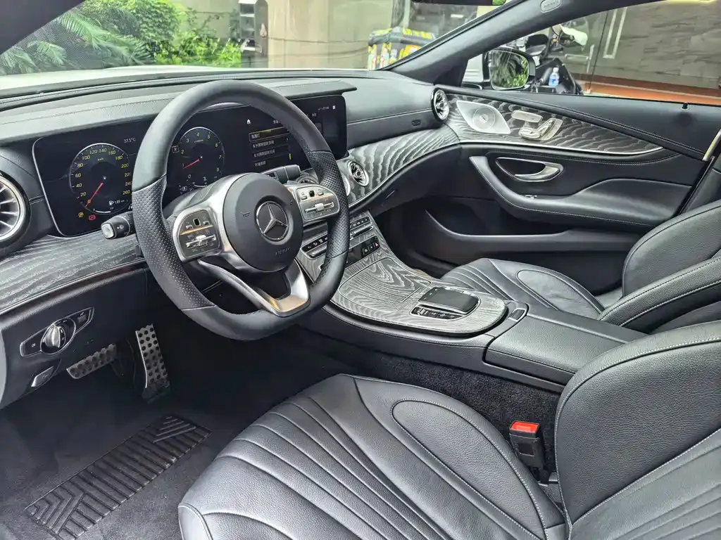 Mercedes-Benz CLS — фото 3