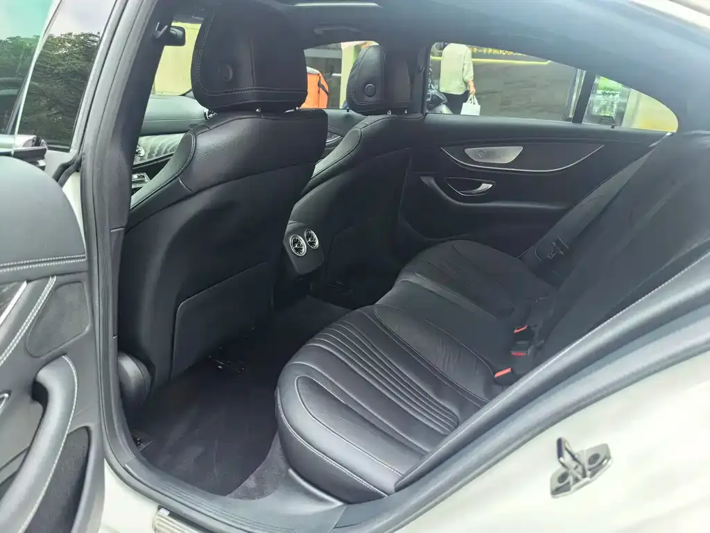 Mercedes-Benz CLS — фото 4