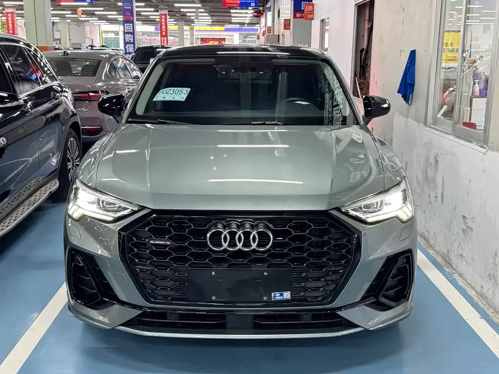 Audi Q3 Sportback — фото 10