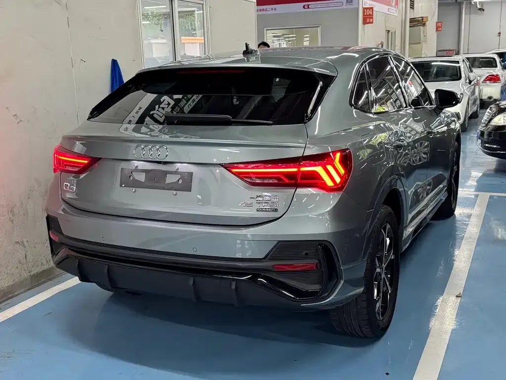 Audi Q3 Sportback — фото 6