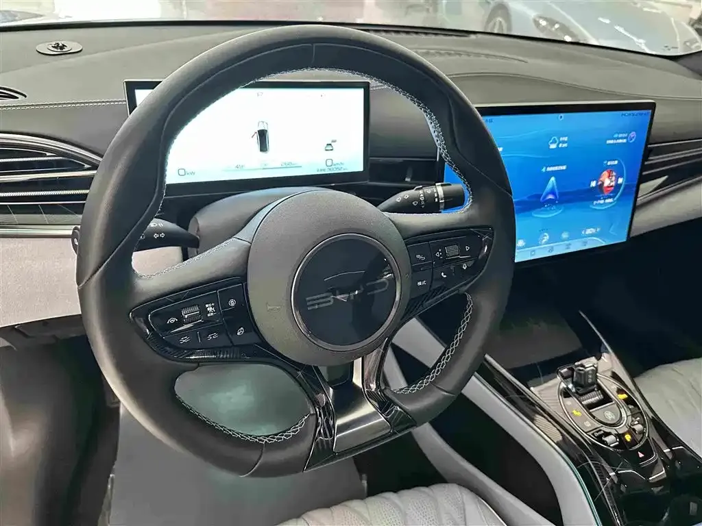 BYD Seal — фото 4
