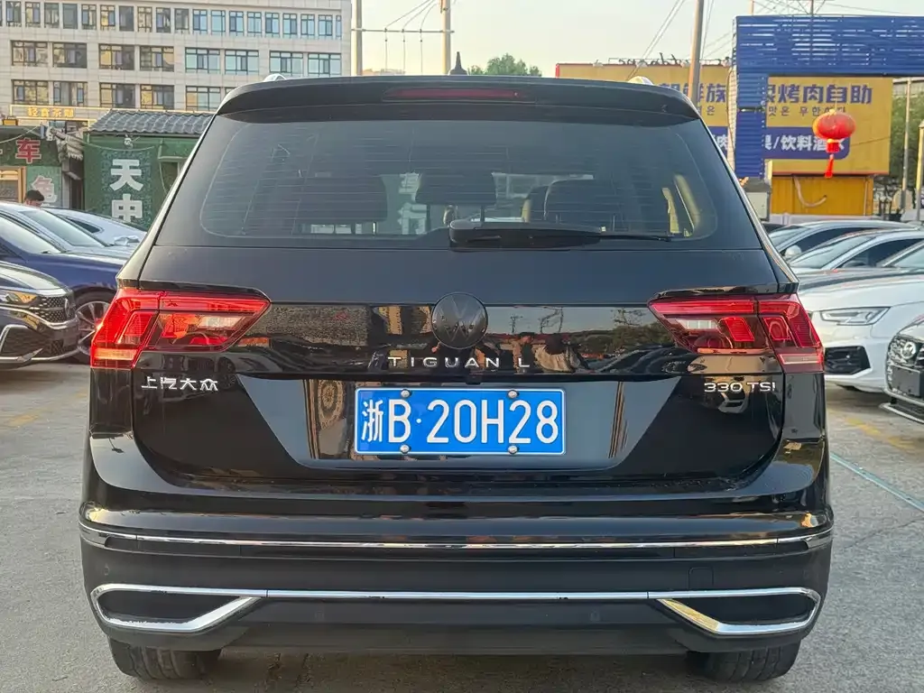 Volkswagen Tiguan L — фото 2