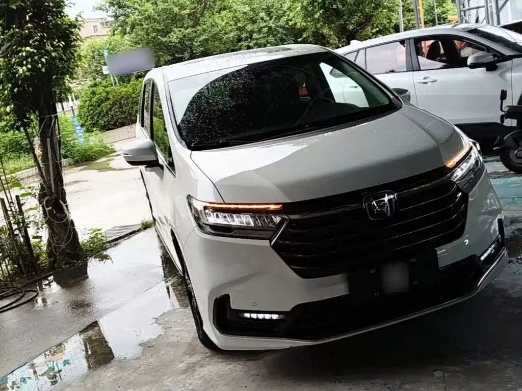 Honda Odyssey — фото 10