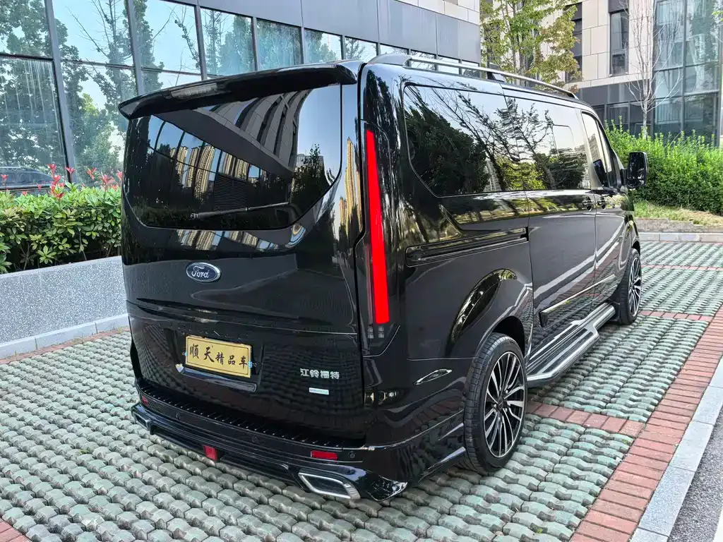 Ford Tourneo 2023 из CN, фото 9