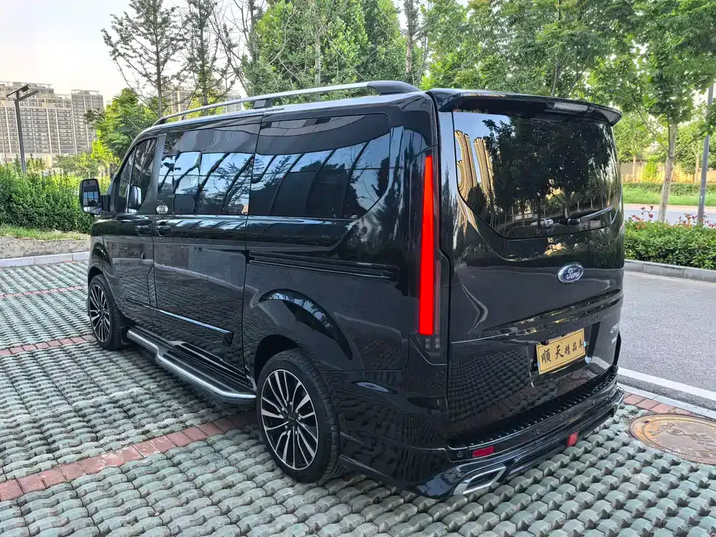 Ford Tourneo 2023 из CN, фото 10