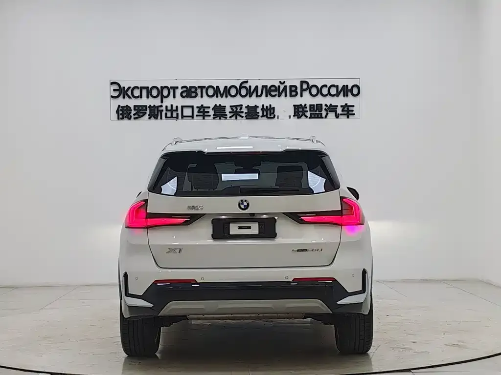 BMW X1 — фото 4