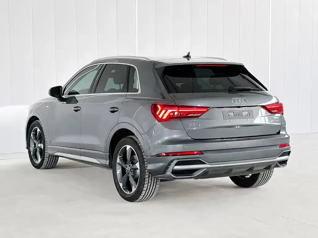 Audi Q3 — фото 4
