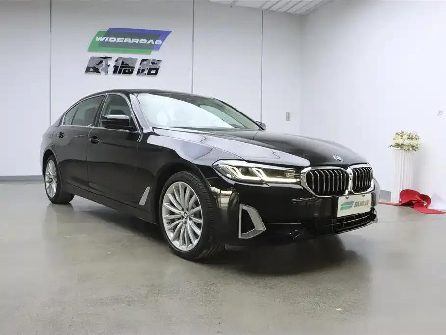 BMW 5 Series — фото 4