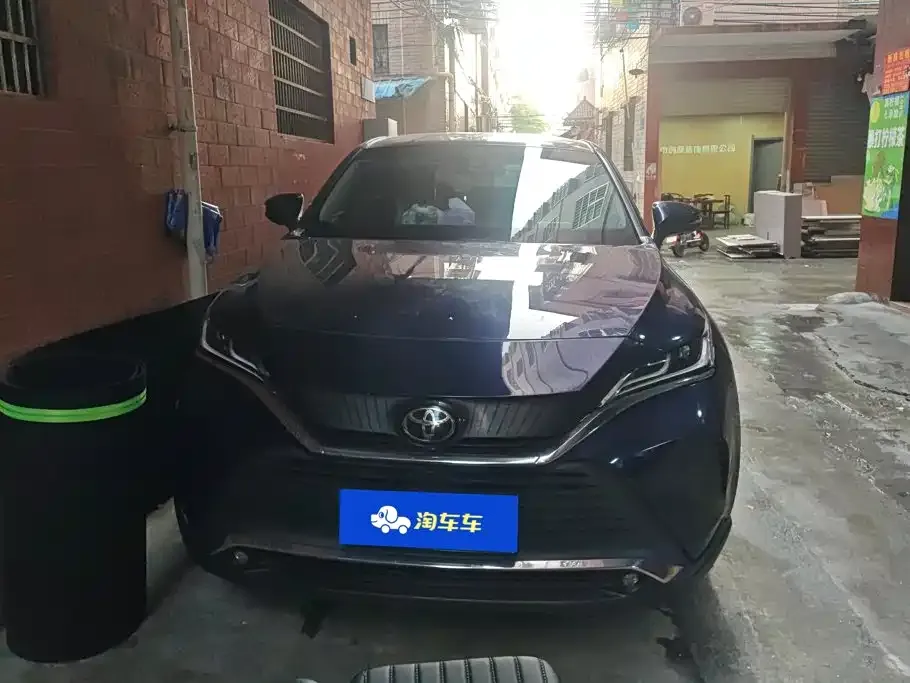Toyota Harrier — фото 10