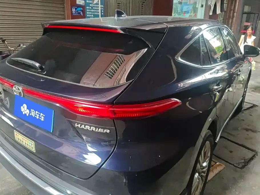 Toyota Harrier — фото 8