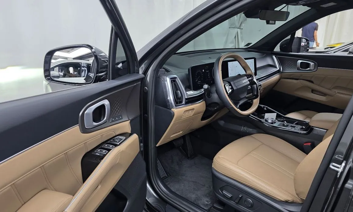 Kia Sorento — фото 5