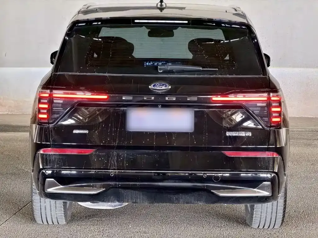 Ford Edge — фото 7