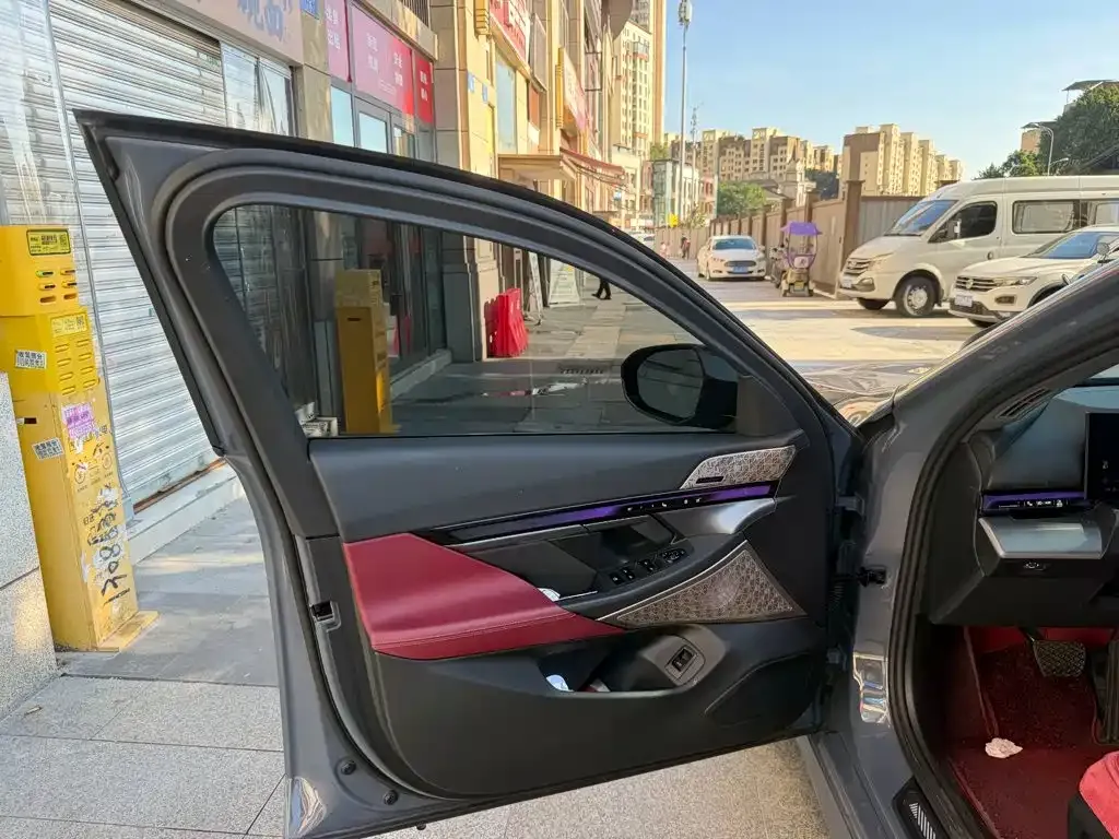 BMW i5 2024 из CN, фото 4