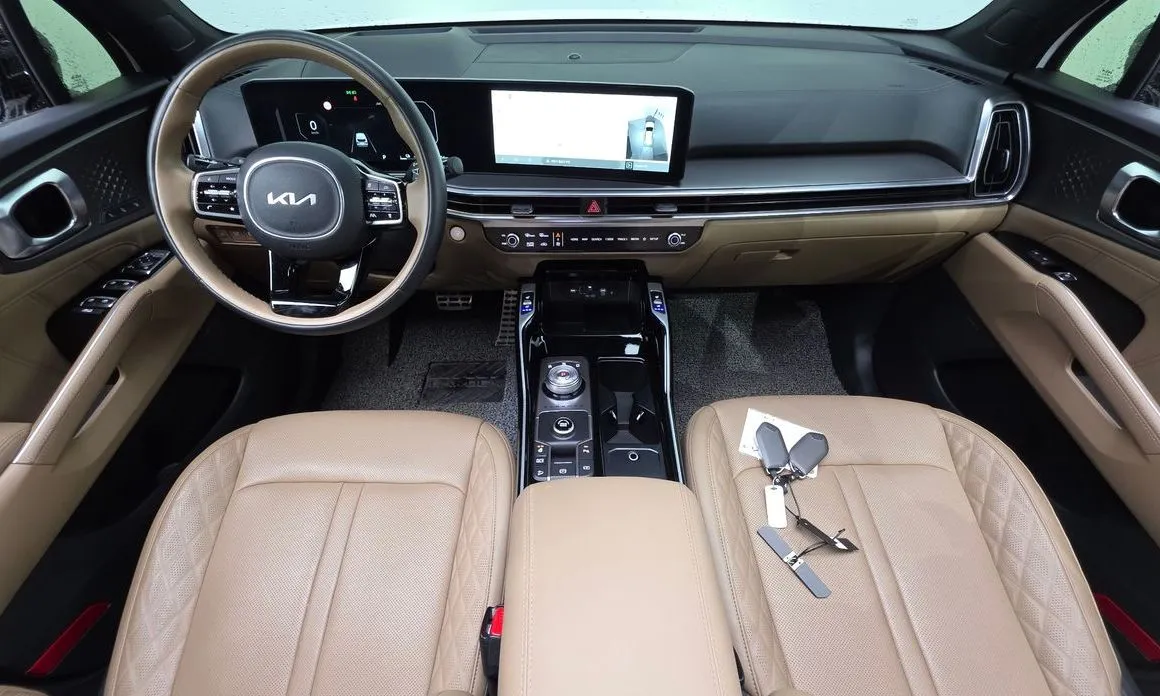 Kia Sorento — фото 8