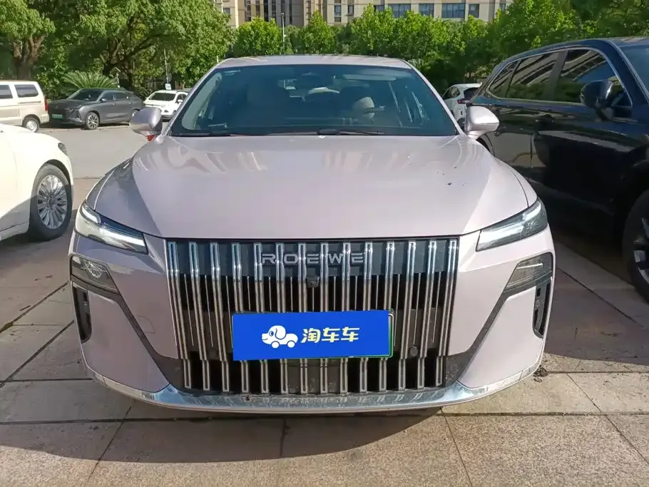 Roewe M7 DMH — фото 10