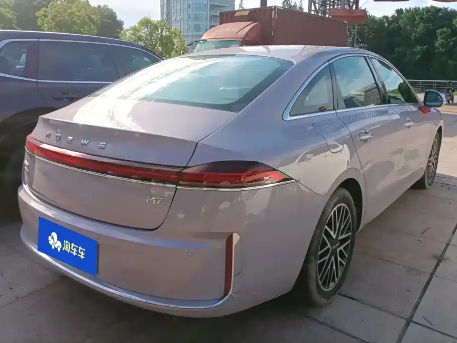 Roewe M7 DMH — фото 4