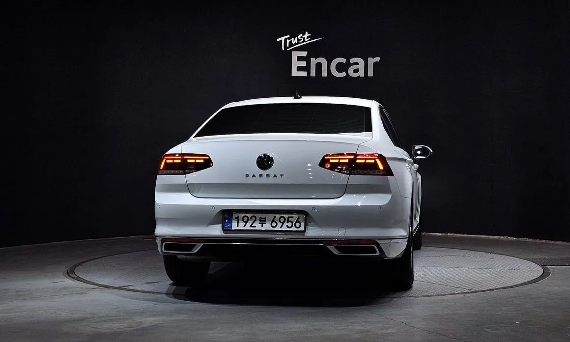 Volkswagen Passat 2022 из KR, фото 2