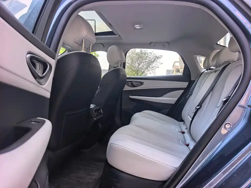 BYD Seal 05 DM-i — фото 3