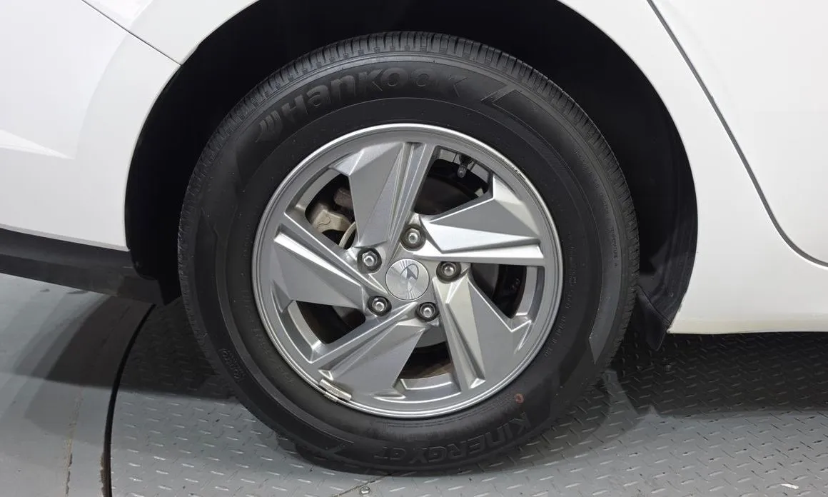 Hyundai AVANTE — фото 6