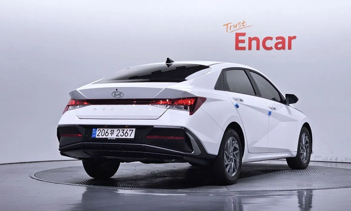 Hyundai AVANTE — фото 2