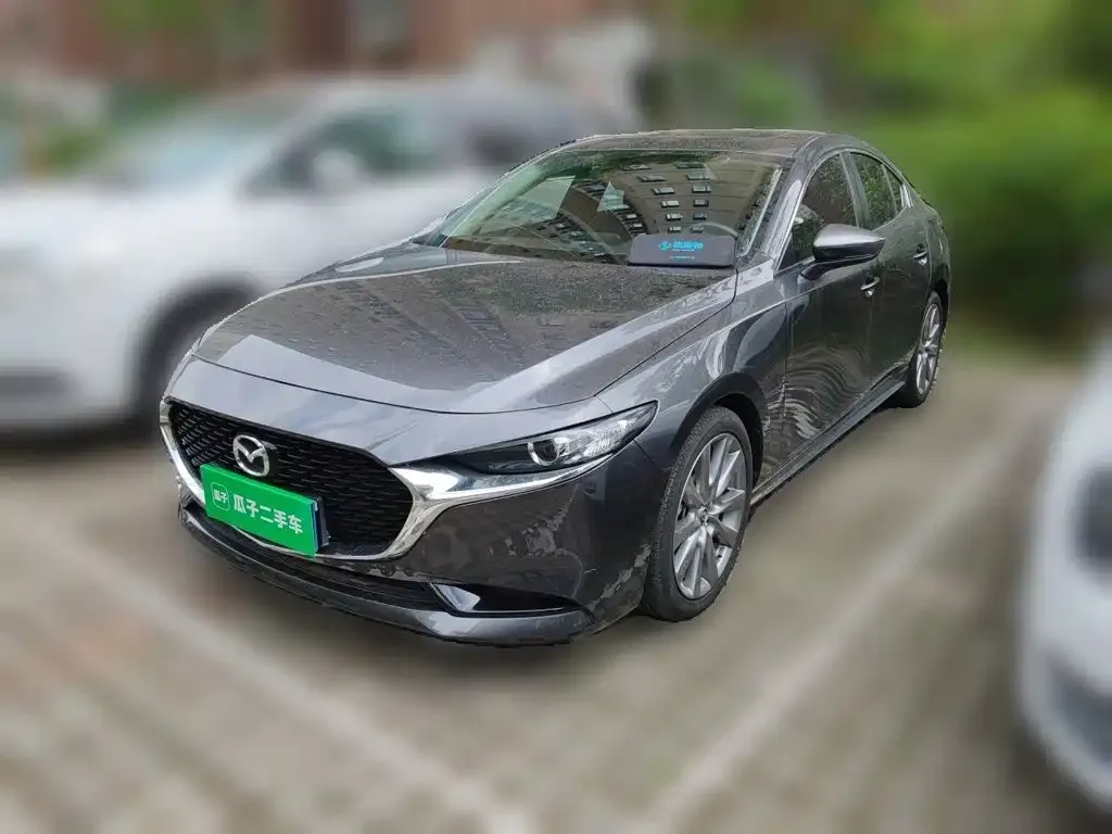 Mazda 3 Axela — фото 3