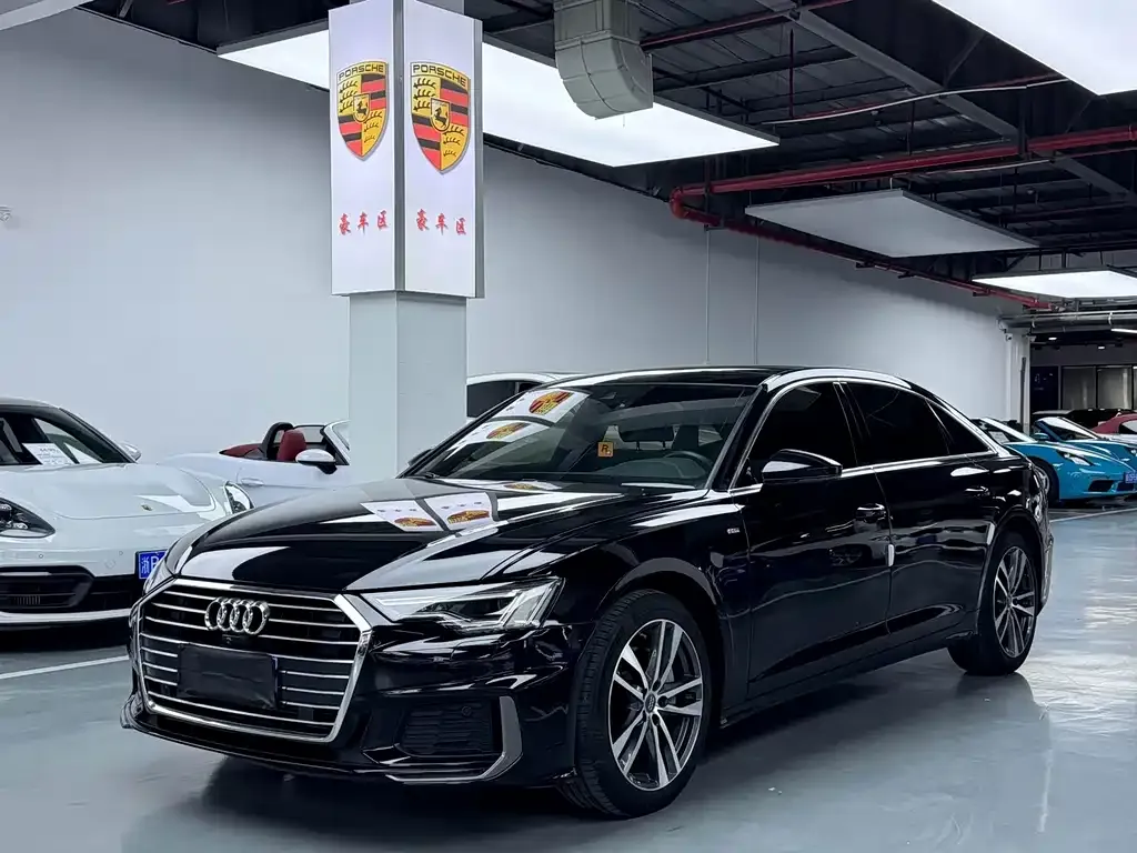 Audi A6L — фото 1