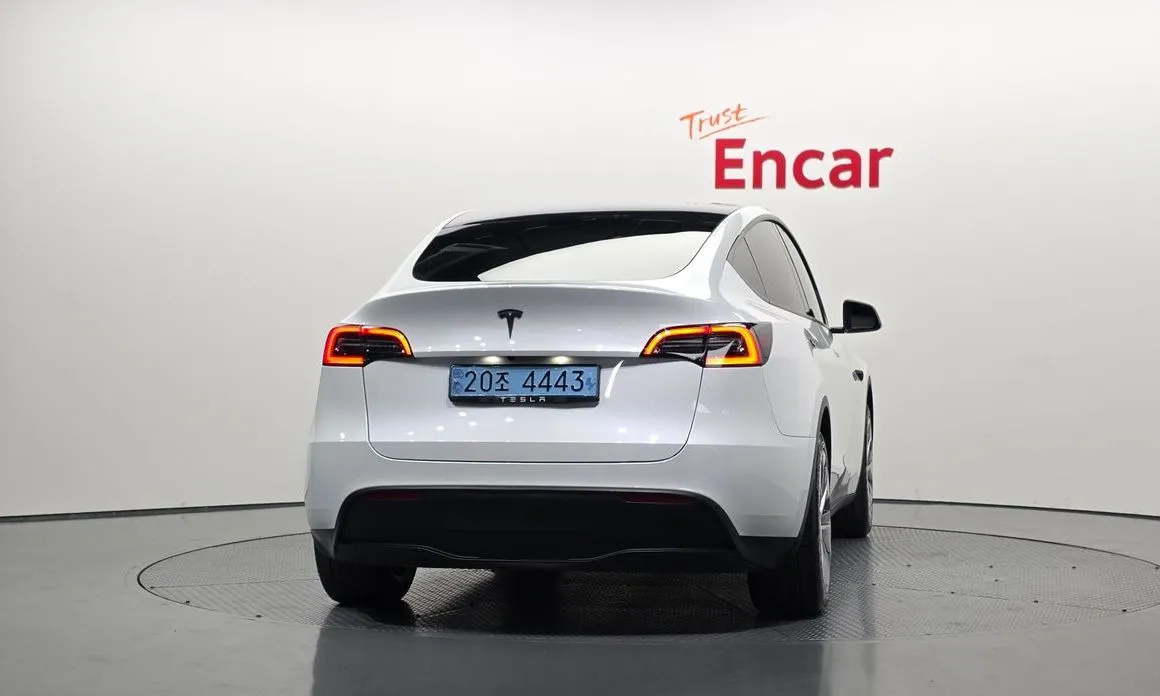 Tesla Model Y 2021 из KR, фото 3