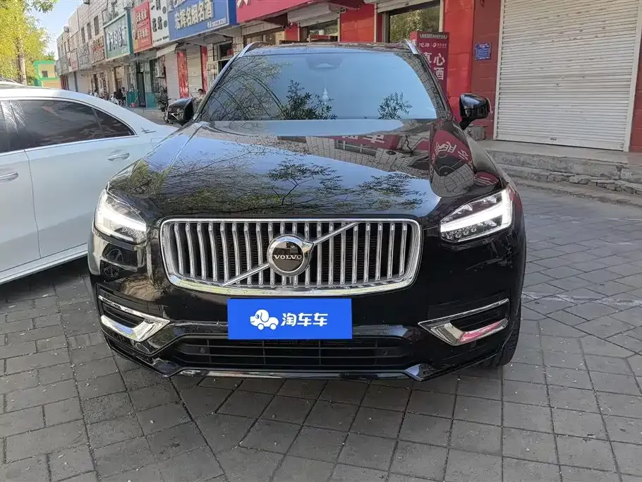 Volvo XC90 — фото 10
