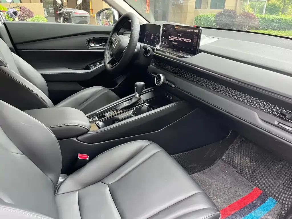 Honda Accord — фото 3