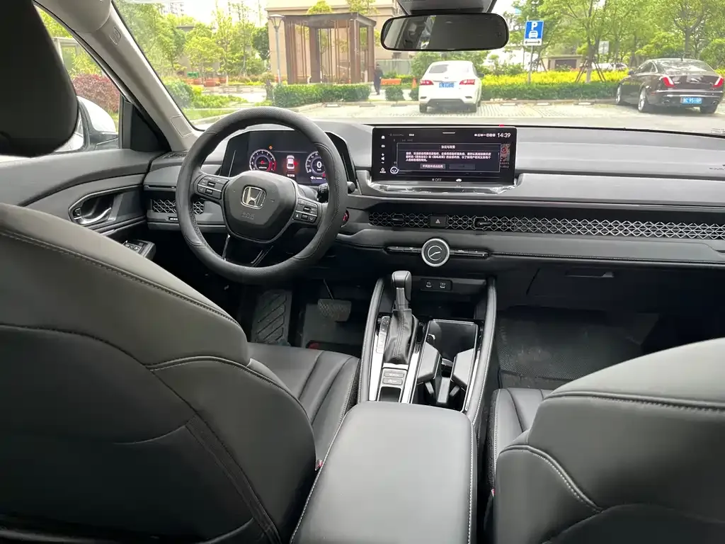 Honda Accord — фото 5