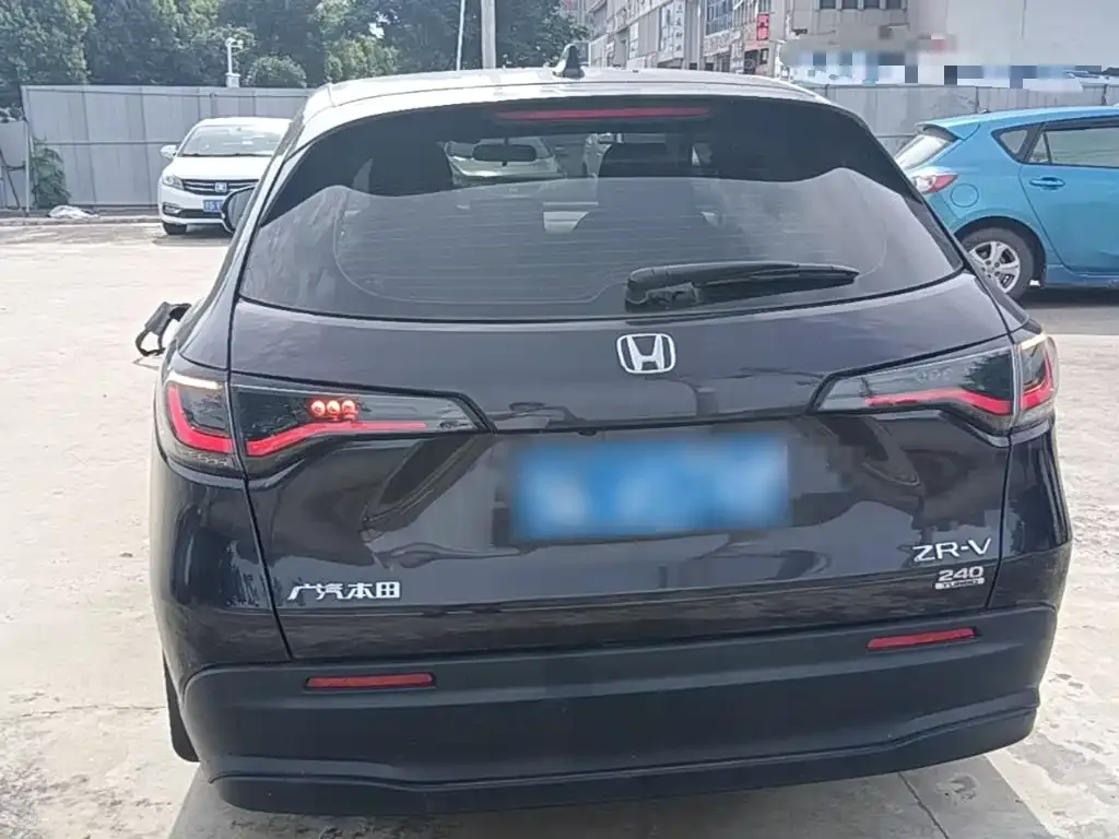 Honda ZR-V 2023 из CN, фото 9