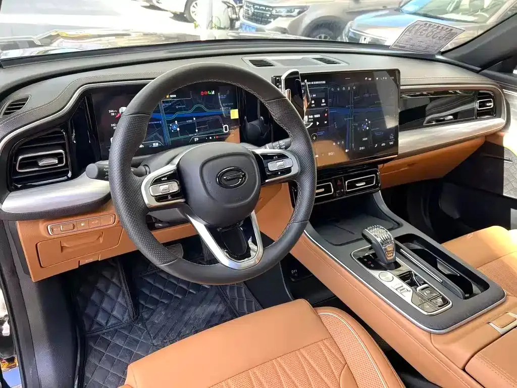 GAC Motor Trumpchi GS8 — фото 3