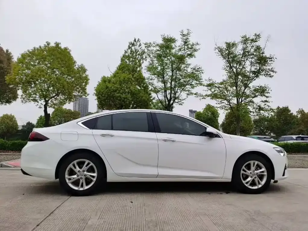 Buick Regal — фото 6