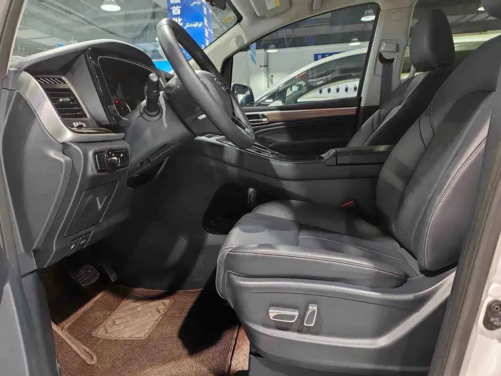 GAC Motor Trumpchi M8 — фото 7