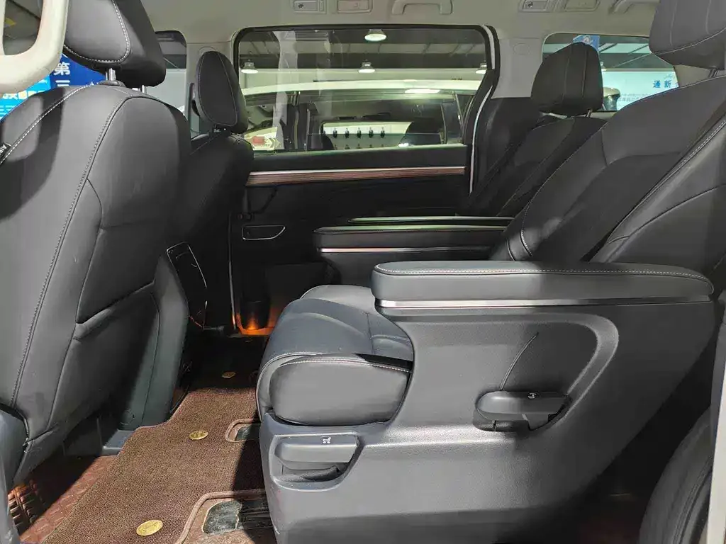 GAC Motor Trumpchi M8 — фото 4
