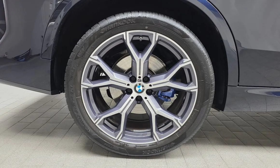 BMW X5 — фото 10