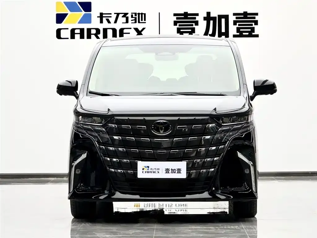 Toyota Alphard — фото 7