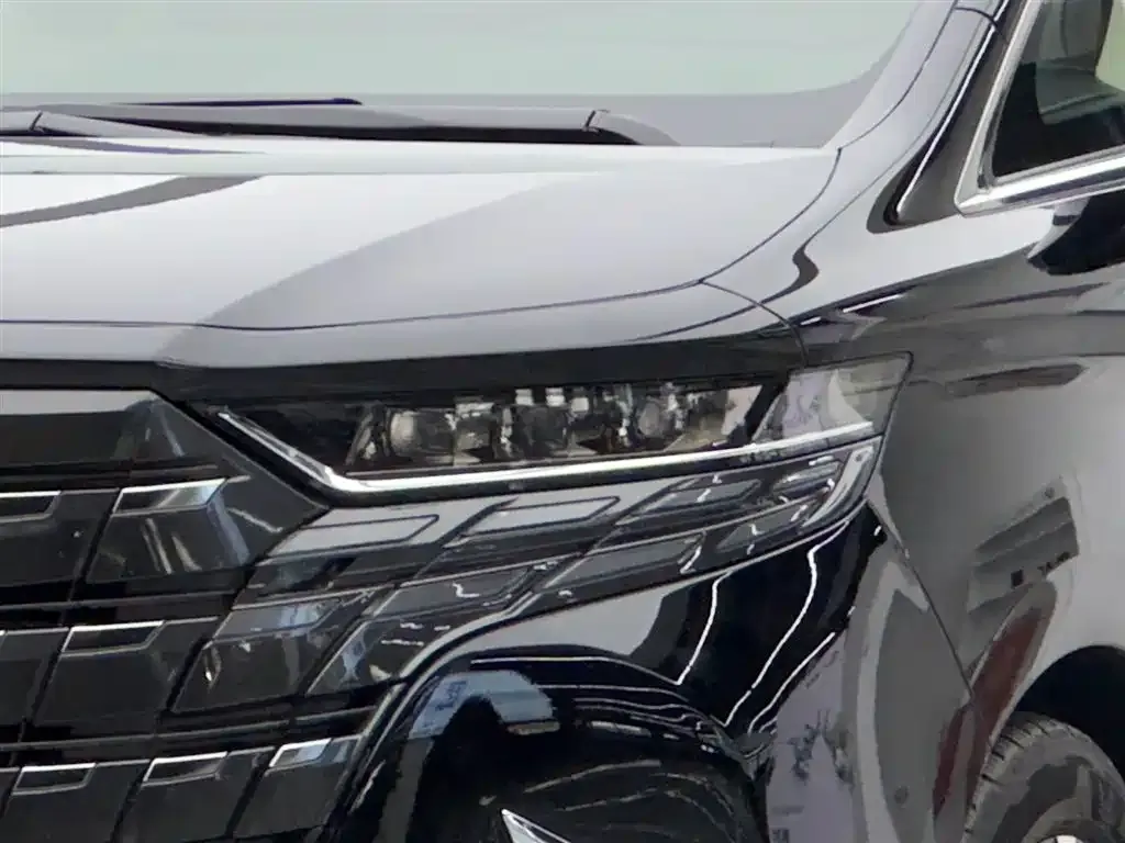 Toyota Alphard — фото 6