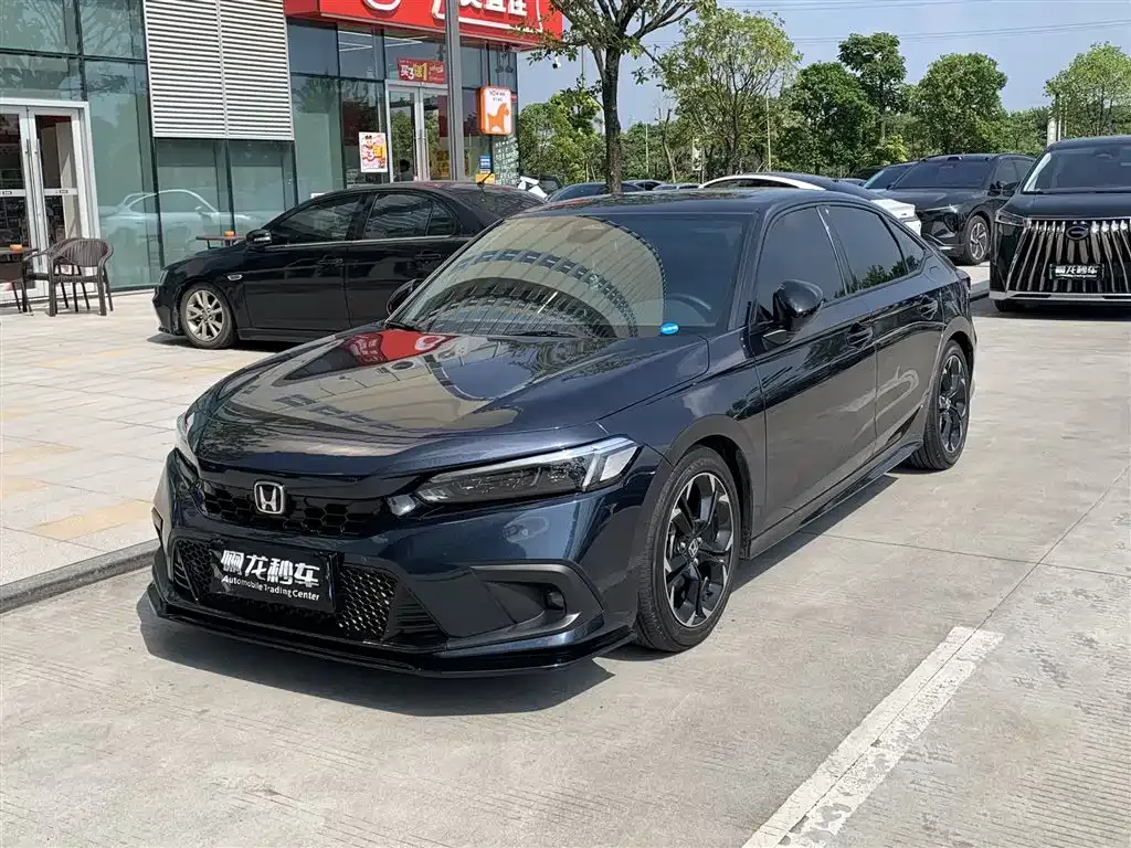 Honda Civic — фото 1
