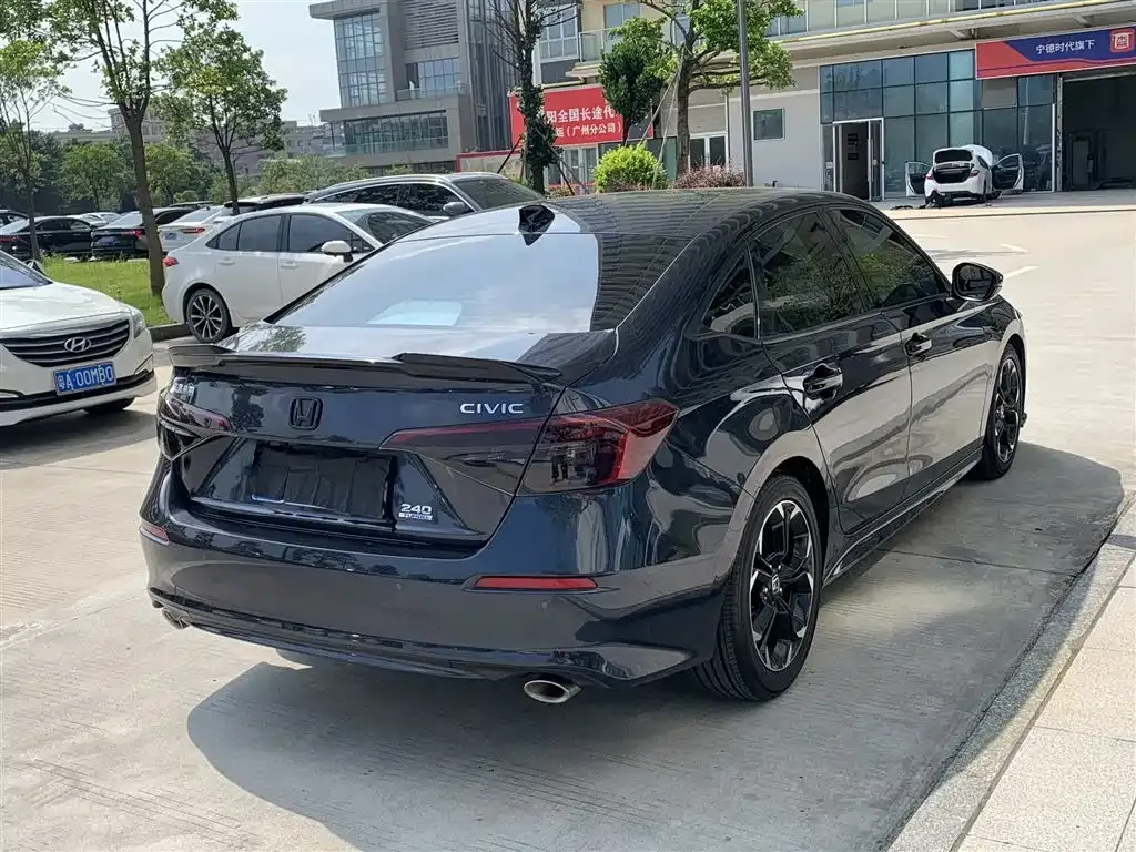 Honda Civic — фото 6