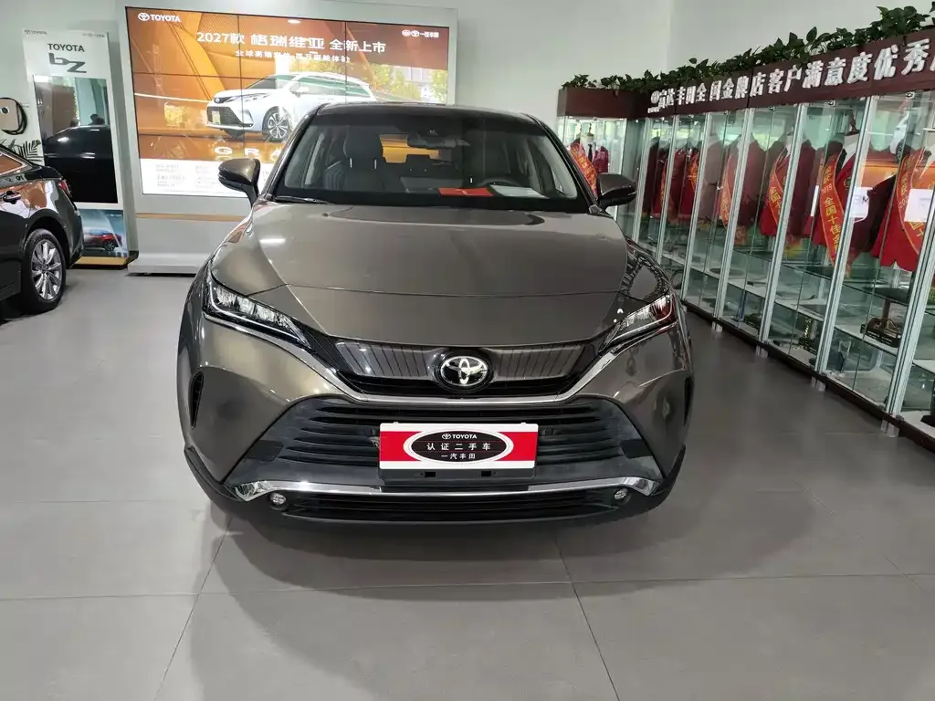 Toyota Harrier — фото 3