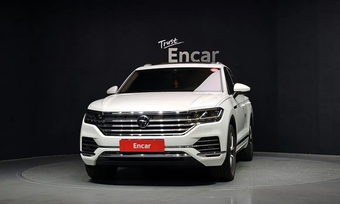 Volkswagen Touareg 2023 из KR, фото 2