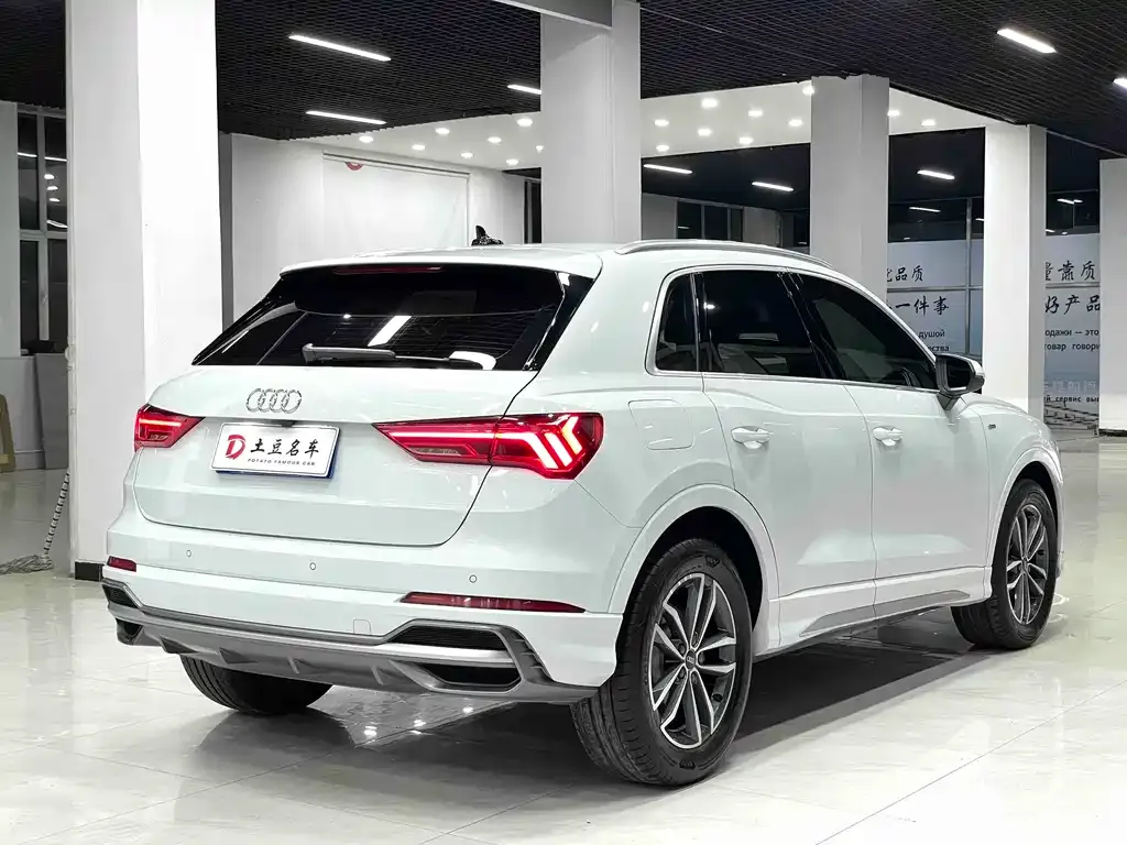 Audi Q3 — фото 5