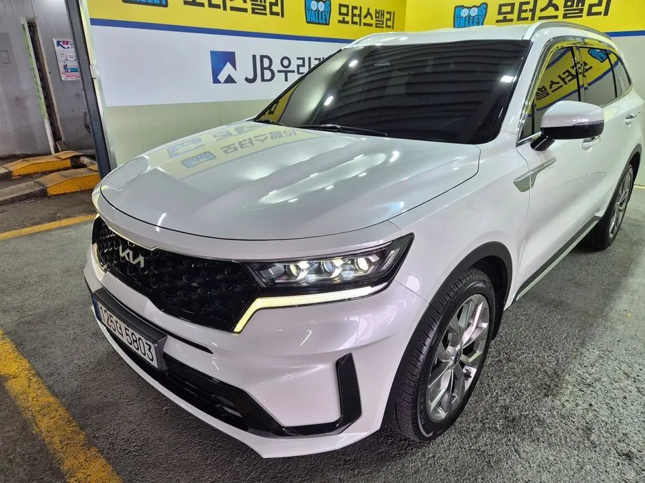Kia Sorento — фото 9