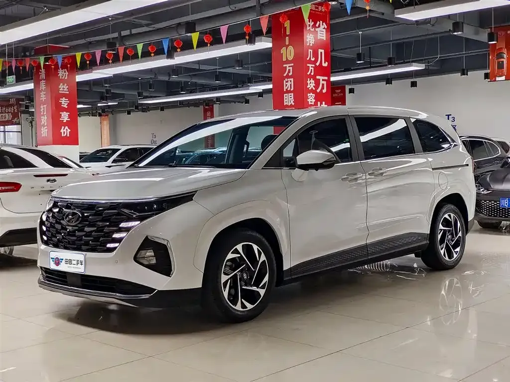 Hyundai Custo — фото 1
