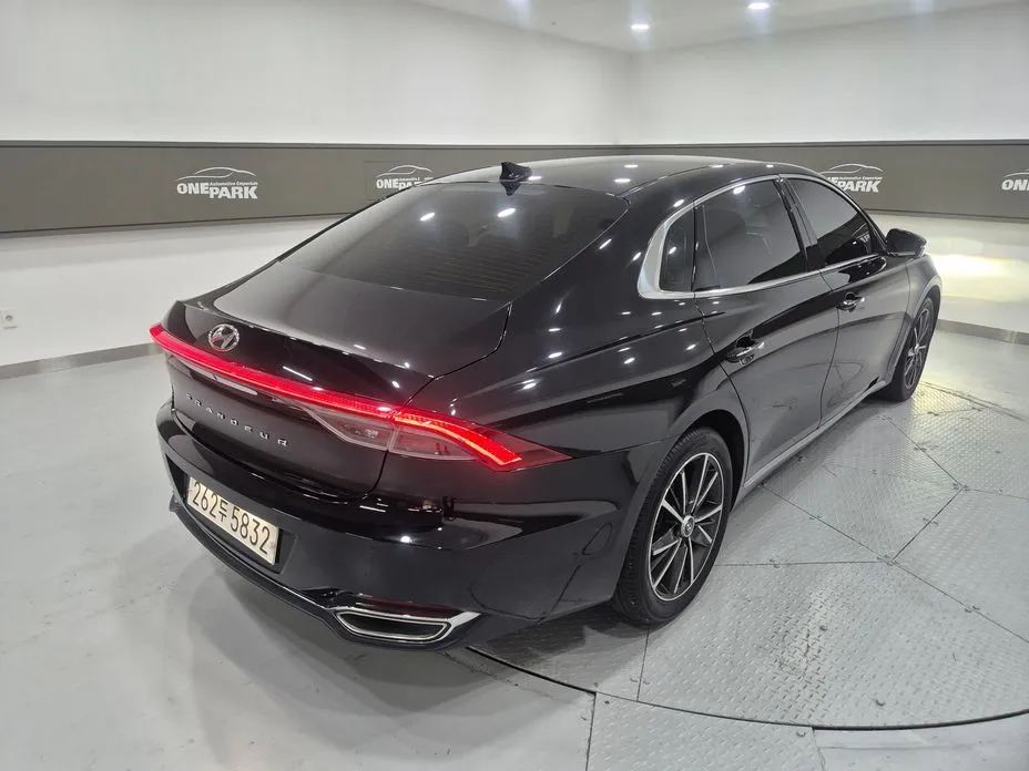 Hyundai Grandeur — фото 10