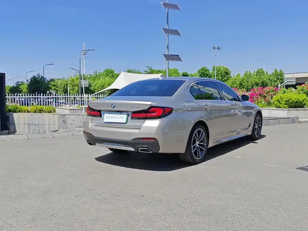 BMW 5 Series New Energy — фото 4