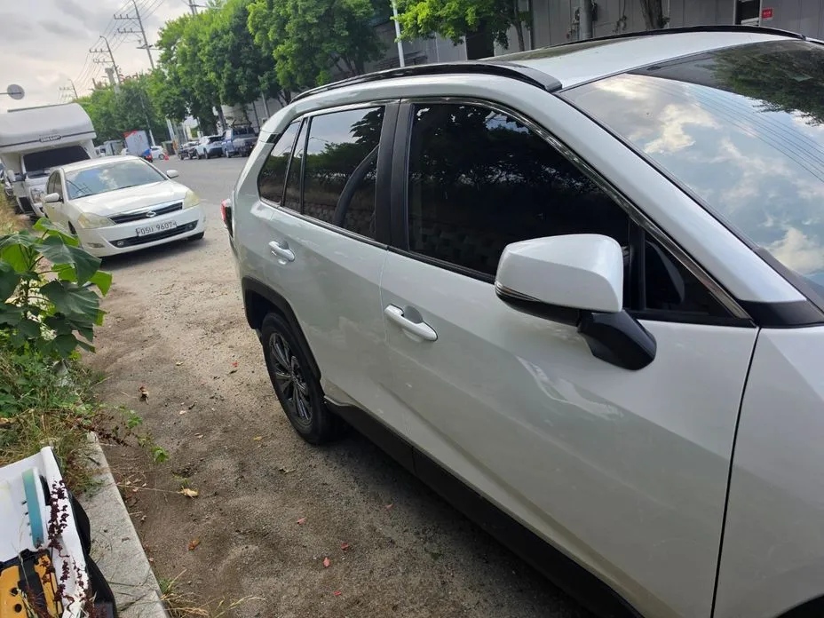 Toyota RAV4 2023 из KR, фото 10