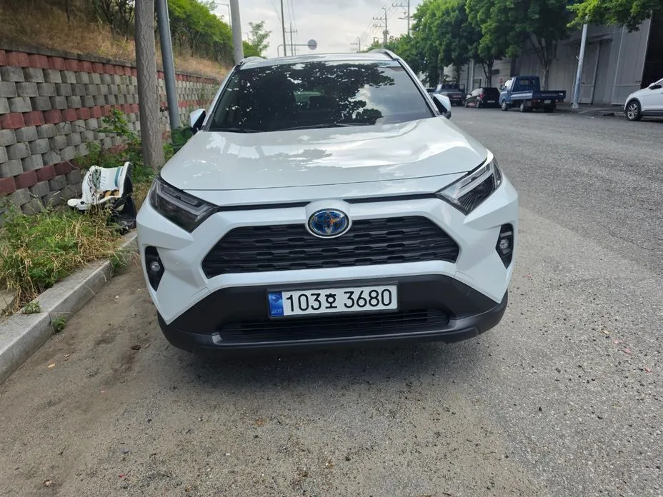 Toyota RAV4 2023 из KR, фото 7